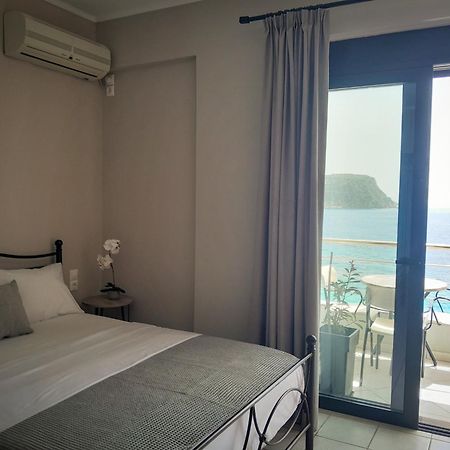 Anel Rooms Himarë Eksteriør billede